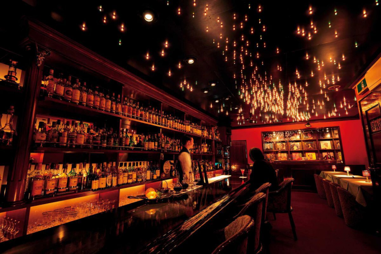 phân biệt giữa bar pub izakaya và club tại Nhật phân biệt giữa bar pub izakaya và club tại Nhật